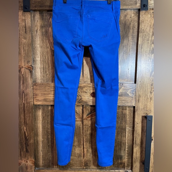 Express Jeans - Picture 2 of 3